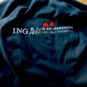 ING Miami Marathon women’s wind blocker